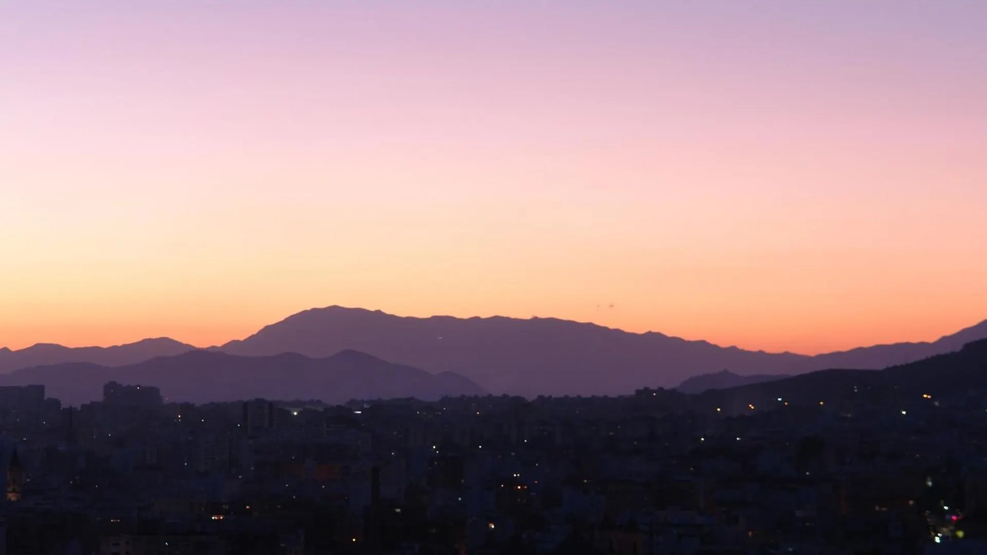 Large Appartement With Great Views Malaga